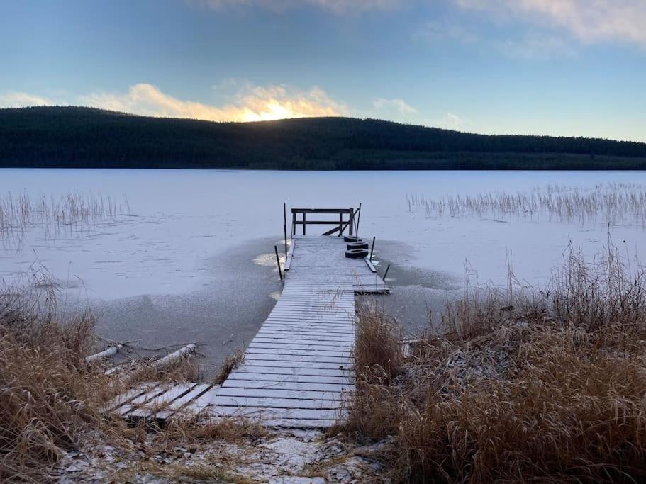 Lakeside Wilderness Cabin Jokkmokk Bagian luar foto