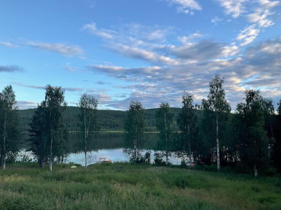 Lakeside Wilderness Cabin Jokkmokk Bagian luar foto