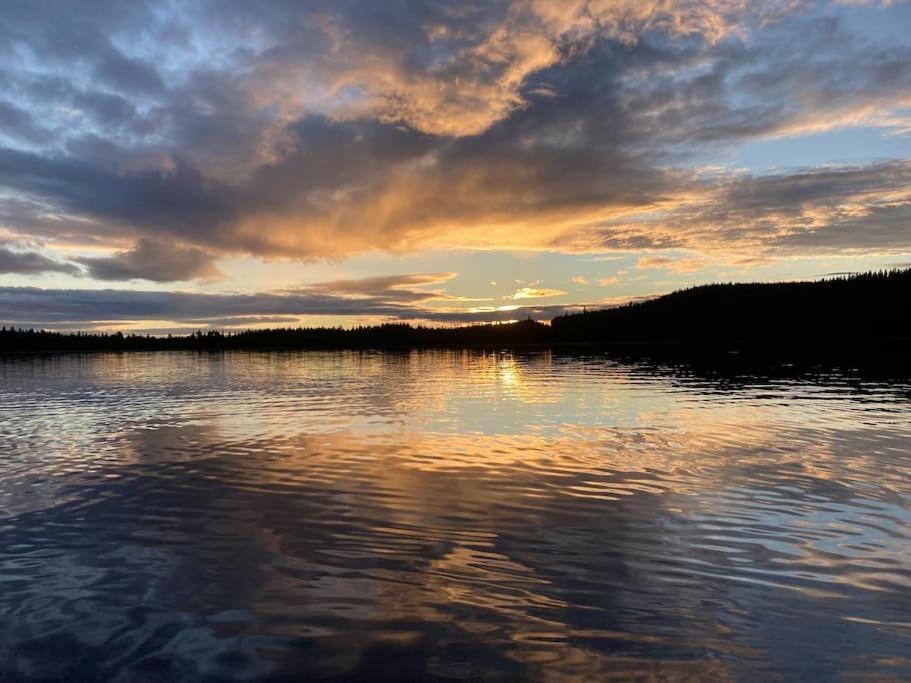 Lakeside Wilderness Cabin Jokkmokk Bagian luar foto